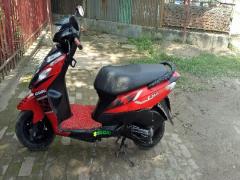 Suzuki Lets (Scooter)